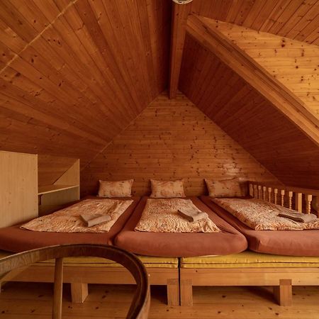 Strazne Chalet エクステリア 写真